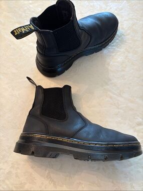 Dr. Martens Embury Chelsea Boot - Black. Size US men’s 6, women’s 7.